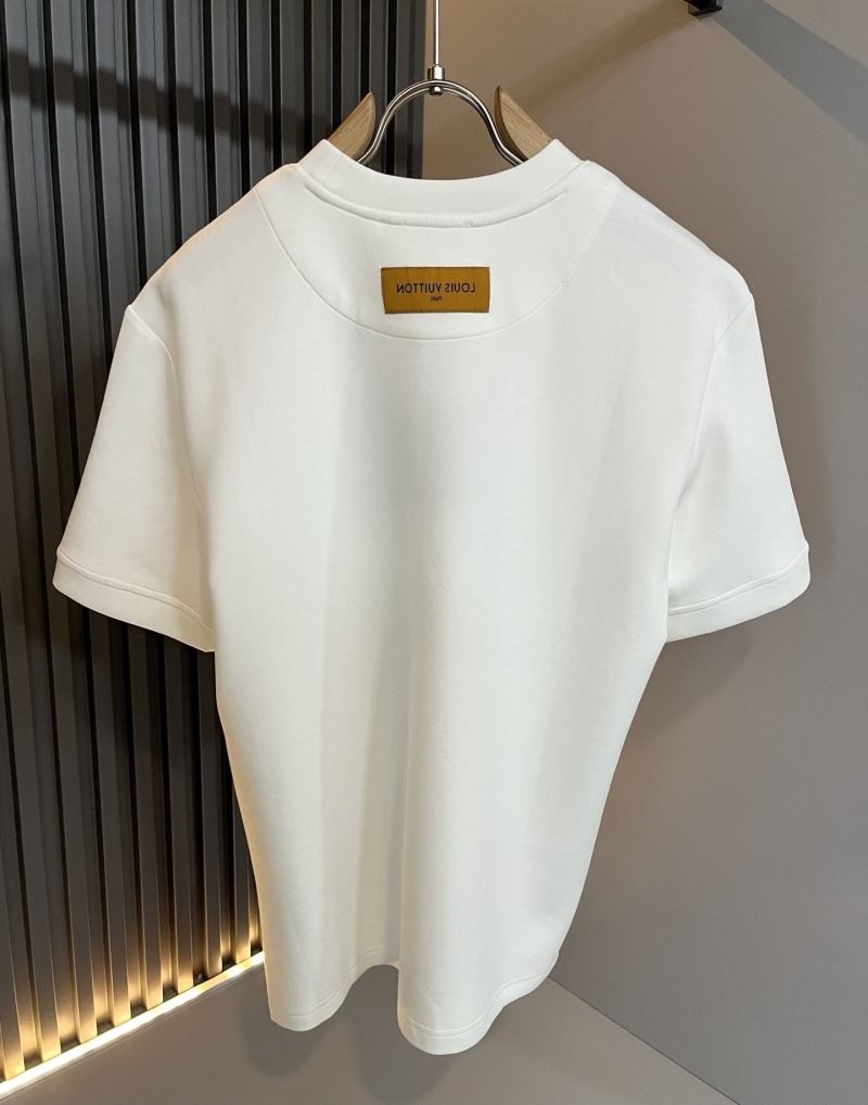 l0vis Vvtt0n t-shirt